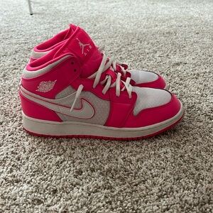 Jordan 1’s - Neon Pink - Youth Size 6.5 - Women Size 39